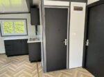 Tiny House-Mobilcontainer mit zwei Schlafzimmern und Küche – 2024 – Bild 8
