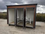 Sanitärcontainer, Toilettenpavillon mit Dreipersonenkabine