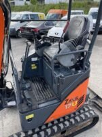 Gebrauchter Hitachi ZX17U-2 Minibagger (2013) – 1,8 t mit Yanmar-Motor und 3 Löffeln – Bild 4