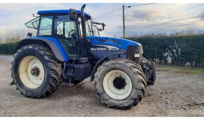 New Holland TM190 New Holland TM190 – Bild 1