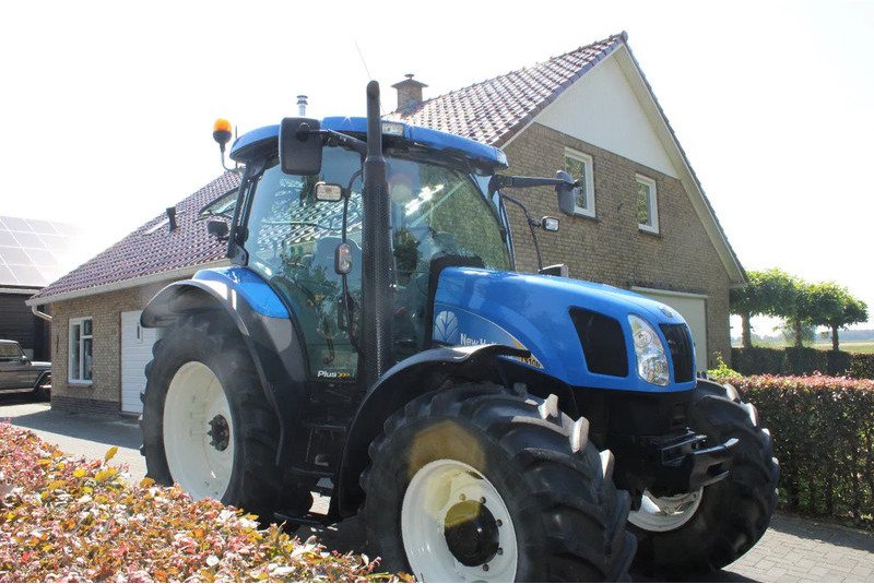New Holland TS100A TS 100a New Holland TS100A – Bild 1